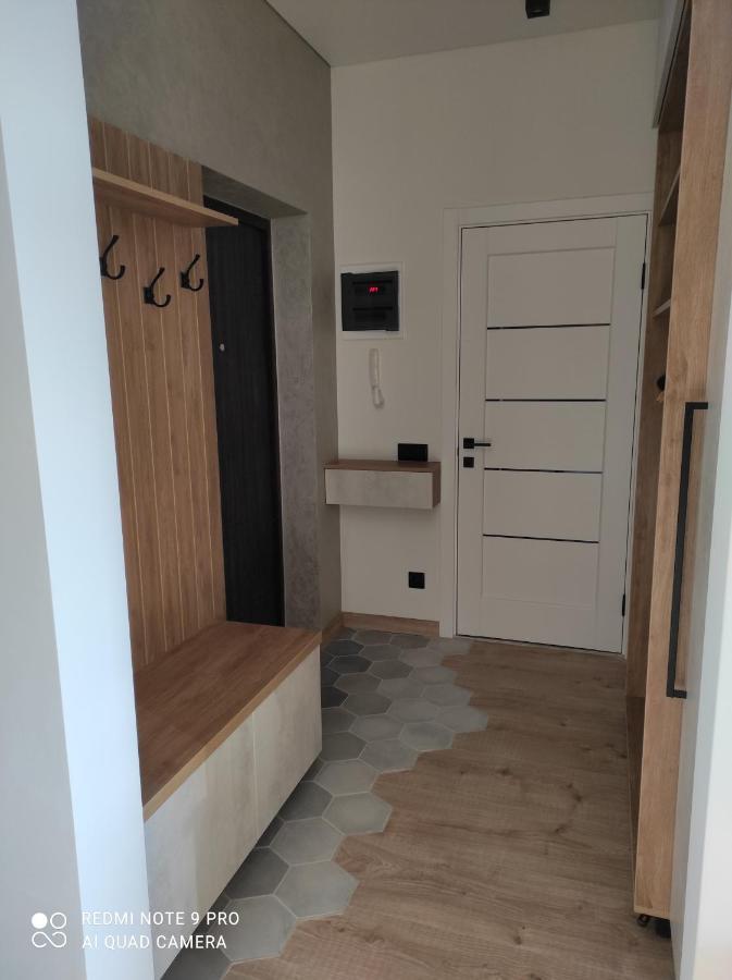 New Apartment Vivita Uzhhorod Exterior photo